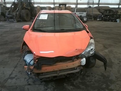 Pinza de pasajero delantera Prius C VIN B3 compatible con 12-19 PRIUS 3459104 Foto 1 de 4