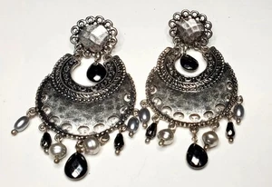 Chico’s silberfarbene schwarze Perlen Boho Chandelier Statement Ohrringe mutig - Bild 1 von 10