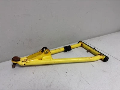 2014 Polaris RZR 800 S OEM желтый передний правый верхний рычаг управления 1018210-634 - Изображение 1 из 4