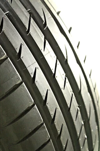 4 Sommerreifen 1 SATZ 235/65/17 108 V Laufen S Fit EQ+ DOT20 - Bild 1 von 1