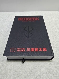 Berserk Deluxe Edition Volume 1 Italian Translation - Picture 1 of 3
