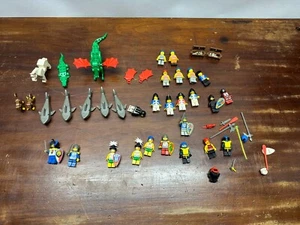 Vintage Lego Minifigures Animals Pirate Islander Knight Dragon Shark Monkey ++ - Picture 1 of 8
