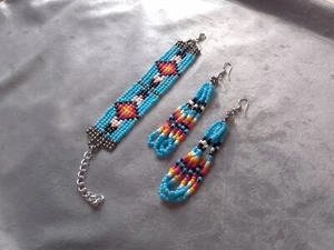 Set Bracciale Artigianale Boho Etnico Tribale Nativi d'America Orecchini Blu - Foto 1 di 9