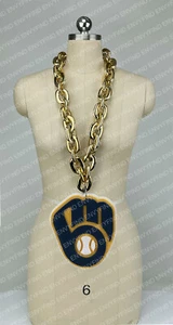 New MLB Milwaukee Brewers Jumbo Big GOLD Fan Chain Necklace Foam MI USA - Picture 1 of 3
