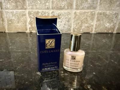 ESTEE LAUDER 完美抛光指甲油开花全新带盒 — 第 1/4 张图片