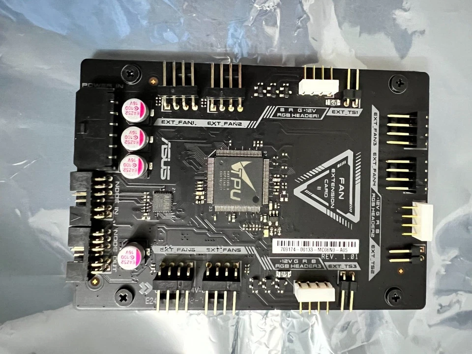ASUS Fan Extension Card II  , ORIGINAL - Image 1 of 1