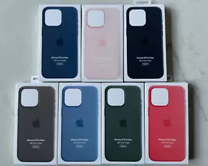 Genuine Apple iPhone 15 PRO MAX (6.7") Silicone Case w/Magsafe - Picture 1 of 10