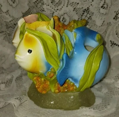 Soporte de cepillo de dientes creativo colorido súper lindo para baño pescado/coral 4 agujeros Foto 1 de 4