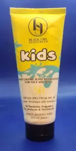 Protector solar negro niña NIÑOS - hidratante - SPF50 - caducidad 1/2027 - tubo sucio - Imagen 1 de 3