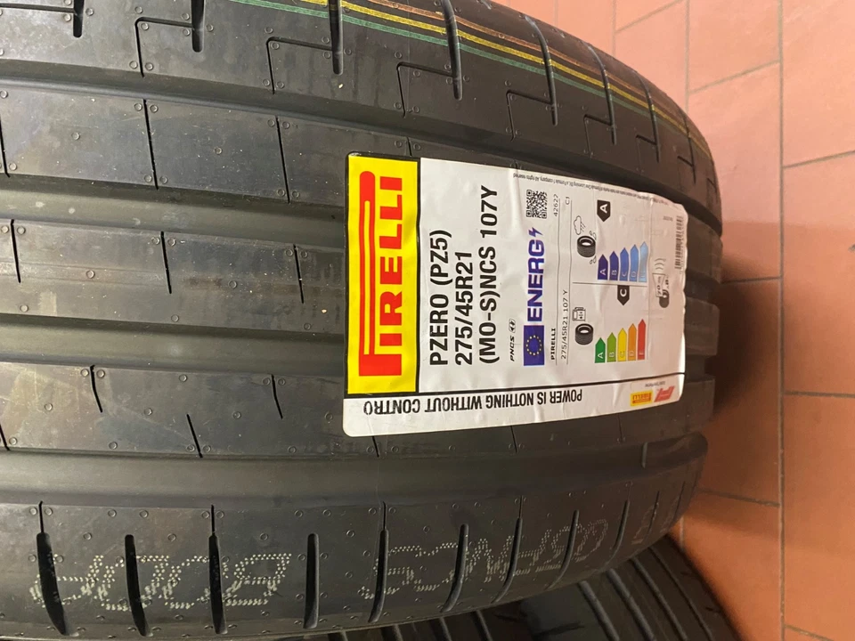 Sommerreifen Pirelli P Zero (PZ5) 275/45 R21 107Y MO-S - Bild 1 von 4