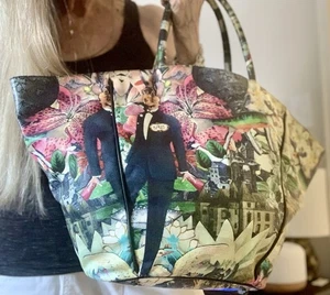 FURLA TALENT HUB ALICE IM WUNDERLAND GROSSE BEUTELTASCHE ITALIEN - Bild 1 von 11