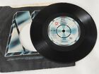 Commodores - Zoom / Too Hot Ta Trot. (1977) 7" vinyl record Motown TMG 1096 