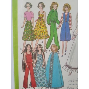 Vintage 70er Schnittmuster Mode Puppenkleidung, Barbie Kleider Simplicity 8281 - Bild 1 von 5