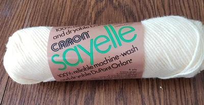 Madeja de hilo peinado amarillo bebé Caron Sayelle vintage 4 capas Foto 1 de 4