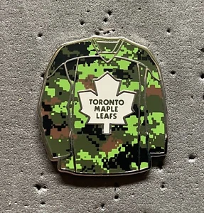 Toronto Maple Leafs Camo Jersey NHL Hockey Pin - Imagen 1 de 1