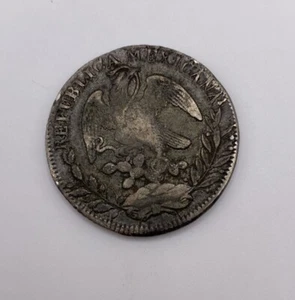 Moneda de Plata 1864 8 Reales España México Casa de la Moneda Ciudad de México Antiguo Barco Pirata - Imagen 1 de 4