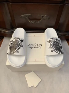 New Alexander McQueen Men's Heart-Print Pool Slide Sandals, 43, White/Black - Picture 1 of 9