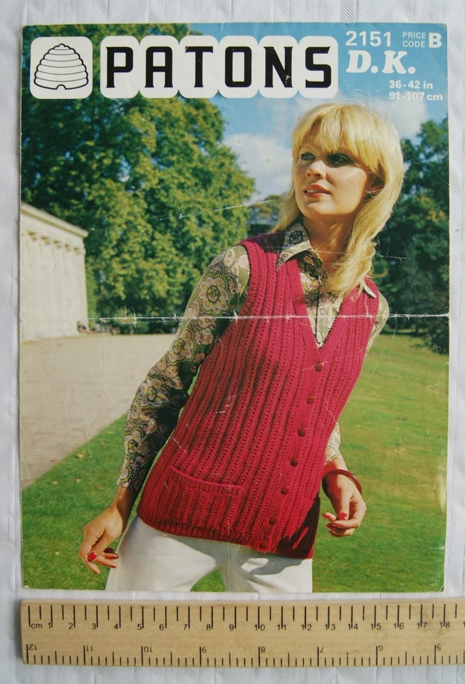 Vintage: Patons 2151 waistcoat-wise, DK, 36-42 inch, 91-107 cm - Image 1 of 1