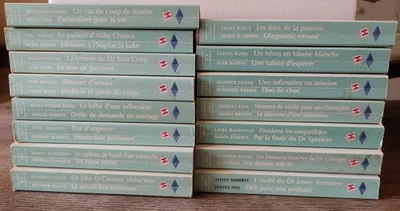 Lot de 15 livres Harlequin collection Blanche - Photo 1/4