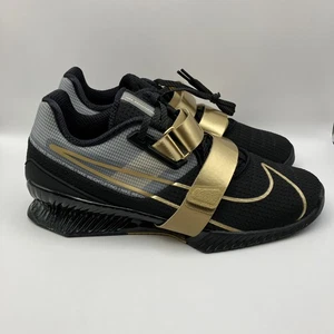 Nike Men’s Size 10 Romaleos 4 Weightlifting Shoes Black Metallic Gold CD3463-001 - Picture 1 of 6
