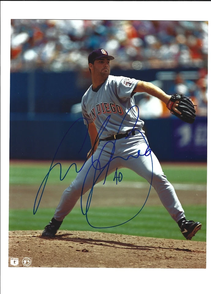 Foto firmada con autógrafo de Andy Benes de 8 x 10 pulgadas PADRES POSE 1 Foto 1 de 1