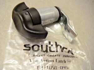 Southco E3-1050-045 Vise Action Latch