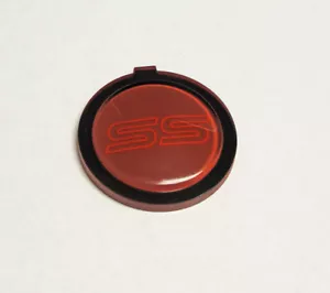 NEW! 84-88 Monte Carlo SS Steering Wheel Horn Button Cap Center Emblem - Foto 1 di 1