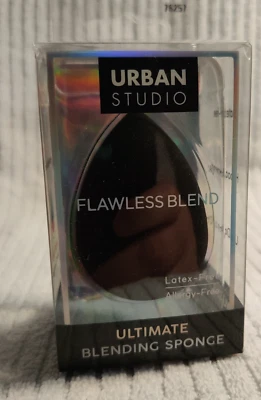 Губка для смешивания CALA Urban Studio Duo Flawless Blend Ultimate черная - Изображение 1 из 4
