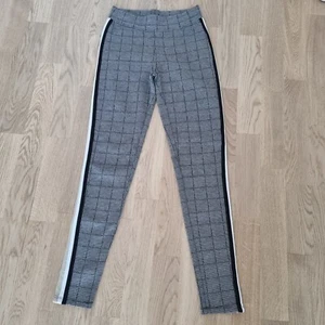 Leggings C&A Größe XS 34 kariert schwarz weiß Zierstreifen - Bild 1 von 10
