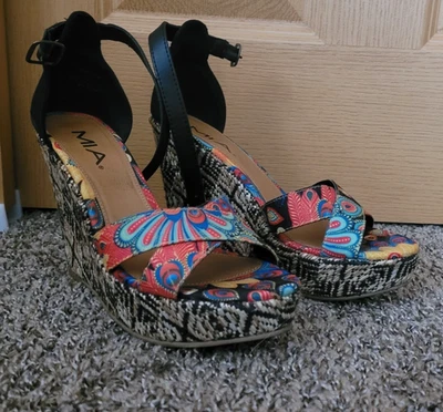 Mia Platform Shoes Multicolor Peacock - 8.5W - Image 1 of 4