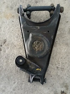 Mercedes Benz w108 Vorderachsquerlenker unten rechts mit Trägerbolzen - Bild 1 von 2