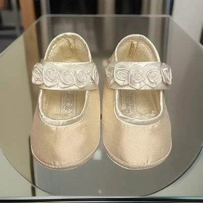 Niñas Nuevo con Etiquetas Sarah Louise Bebé Zapatos Bautizo Bautizo Vestido Ocasión 0-3 Meses Foto 1 de 4