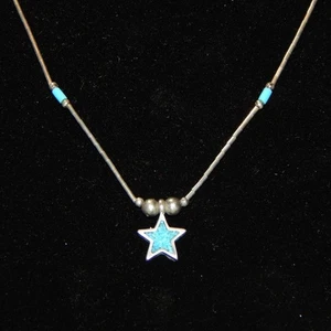Delicate Vintage Liquid Silver & Crushed Turquoise Signed 925 Star neckl… - Picture 1 of 6