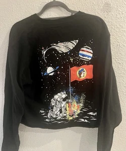 buc ees Black Crop Top Shirt With Space Graphics Size Large - Picture 1 of 4