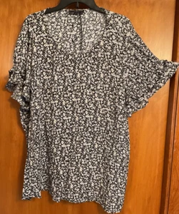 Women's Top Shirt Lane Bryant Sz. 20 Ruffled Cap Sleeve Black White Floral 100%R - Picture 1 of 6