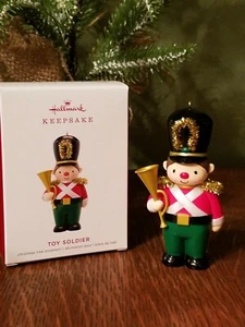 2019 Hallmark Ornament      TOY SOLDIER - Picture 1 of 2