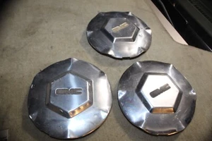 3 GMC Envoy XL XUV OEM Center Cap 2002-2007 9593396 9593397 - Picture 1 of 4