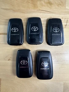 LOTE DE 5 LLAVES INTELIGENTES TOYOTA COROLLA 3 BOTONES HYQ14FBN OEM DESBLOQUEADO Listo para programar - Imagen 1 de 2