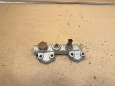 Jaguar XJS Leyland Water Rail Thermostat Water Rail OEM PN P42570D - Image 1 of 4