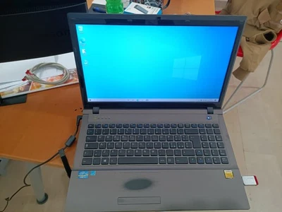 NOTEBOOK 15,6" olivetti olibook p75 cpu i7 3610QM ram 6 gb  ssd 250 gb  Win  10 - Immagine 1 di 3