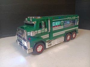 Hess 2023 Polizei LKW & Kreuzer Knopf aktiviert Lichter und Sirenen - - Bild 1 von 15