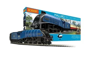 R1282M Hornby OO Gauge Mallard Record Breaker Train Set - Picture 1 of 12
