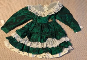 VTG Full Circle Martha’s Miniatures Iridescent Green IVORY LACE Dress Ruffles T4 - Picture 1 of 10
