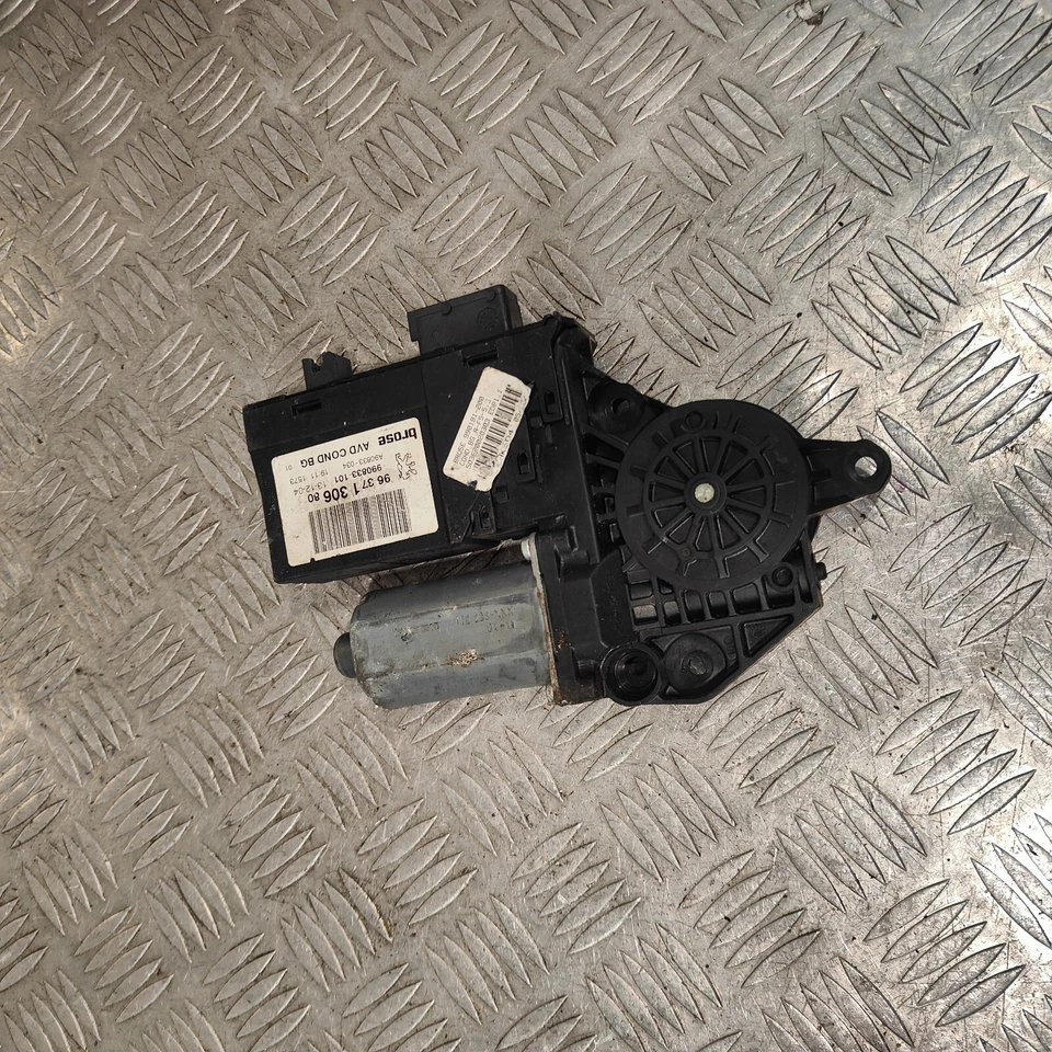 Peugeot 307 2004 conductor puerta delantera derecha ventana motor 9637130680 Foto 1 de 3