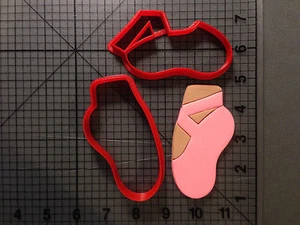 Set tagliabiscotti piedini e pantofole per balletto - Foto 1 di 2