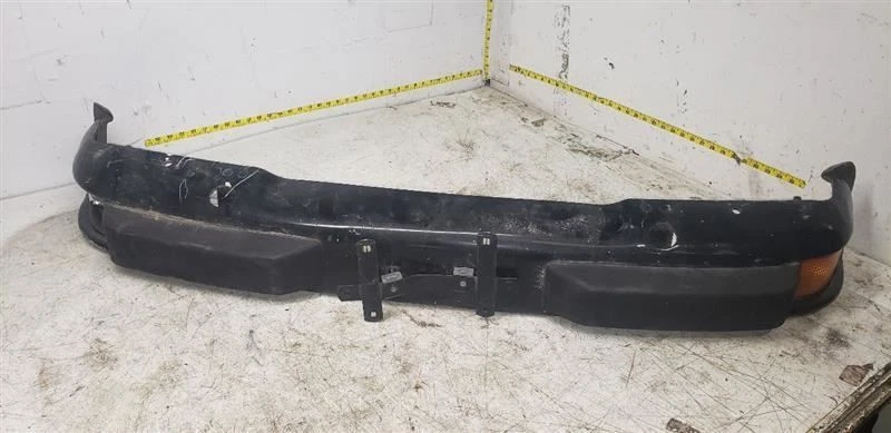 77-82 86-88 PORSCHE 924 parachoques delantero sin arandelas de faros 109085 Foto 1 de 1