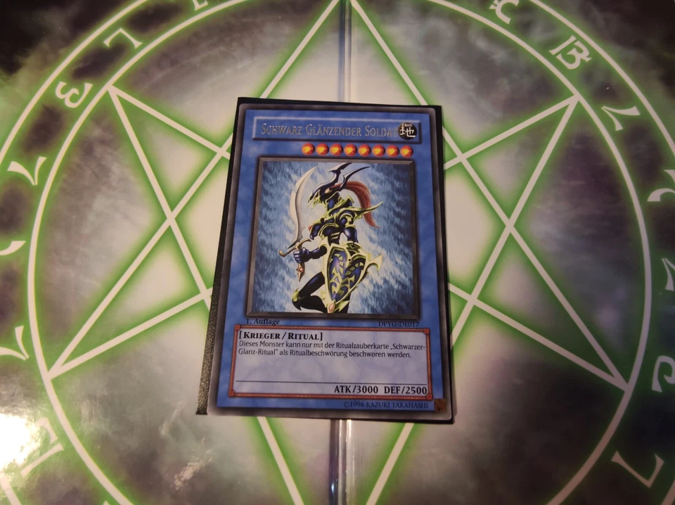 Yu-Gi-Oh! Schwarz glänzender Soldat DPYG-DE017 Rare 1. Auflage DE NM - Bild 1 von 1
