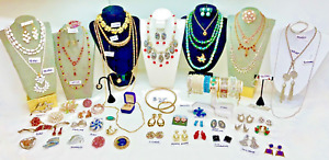75 PC VINTAGE JEWELRY LOT-GOLD TONE/SILVER TONE/STERLING/RHINESTONES-MANY SIGNED