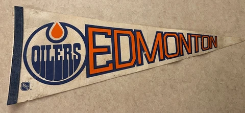 NHL Edmonton Oilers Vintage 80’s Team Logo Hockey Pennant Felt Full Size Cover