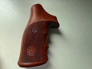 Checker Grips for RUGER SECURITY SIX/POLICE SERVICE SIX Square butt - Picture 1 of 7